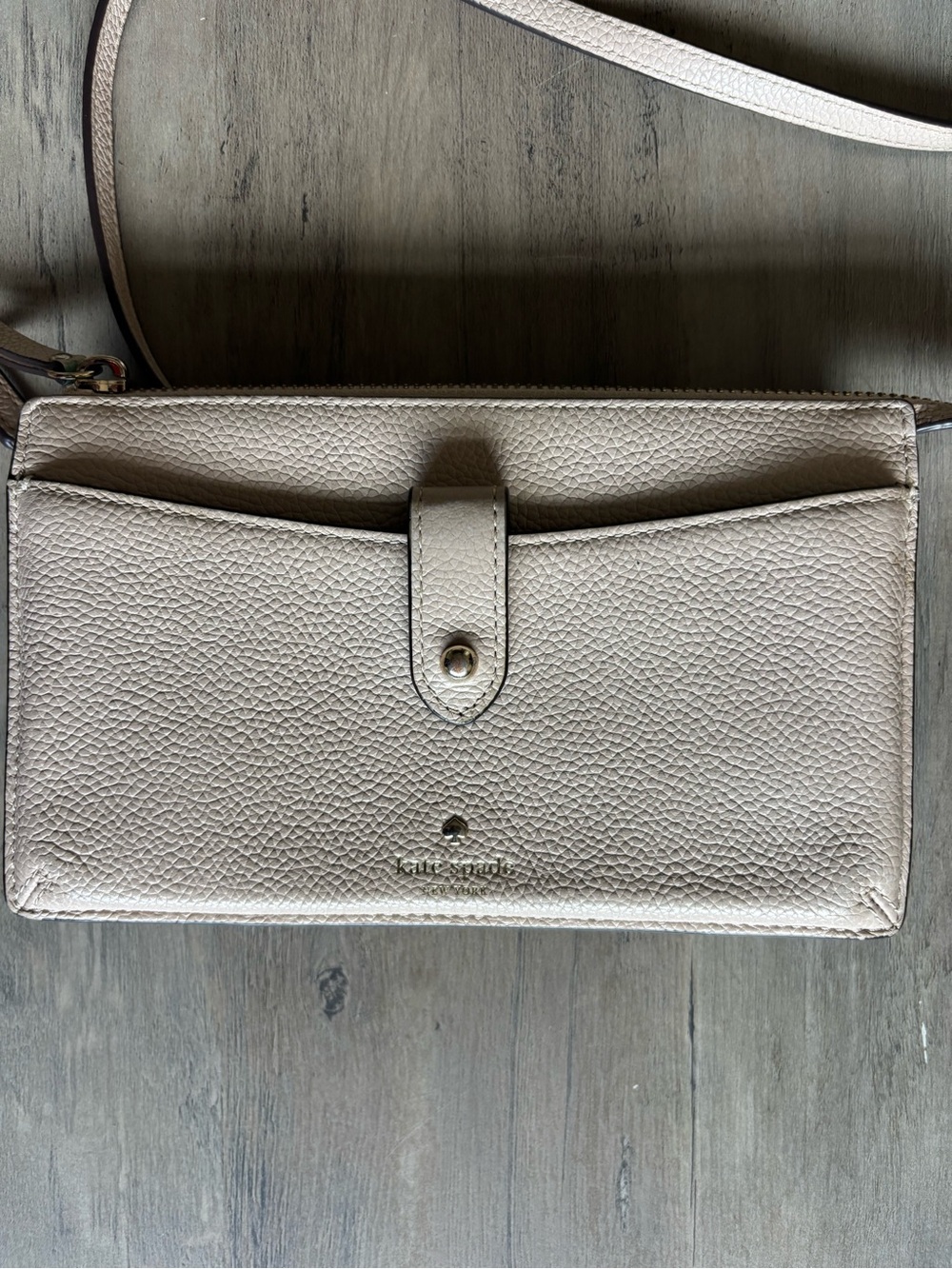 Kate Spade light pink Pebbled Leather Crossbody Wallet Bag